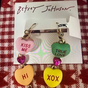 Betsey Johnson Conversation Candy Hearts Earrings Dangle Crystal Valenti…